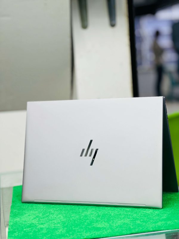 Hp Zbook Fire-Fly G11 mobile workstation